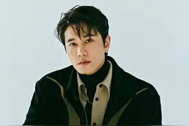 曝85后小生被富婆包养！为求上位抛弃女友，陪睡大自己10岁女老板图片