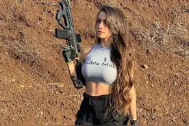 步枪的缝合怪，外形酷似狙击枪，性能比肩冲锋枪图片