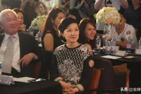 时隔半年之后，陈蓉主动更新动态！替老搭档曹可凡的新节目做宣传图片