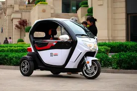 这2款电动三轮车超实用，一款支持太阳能充电，最大续航210公里图片