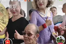 天津水上公园跳舞的网红张大爷，为什么被网友骂还一如既往的跳舞图片