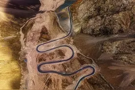 洪水猛兽，疯狂的泥石流图片