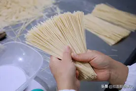 懂行人买挂面，不只看价格，认准包装“4行字”，买到优质健康面图片