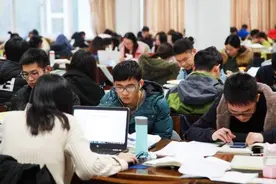 研究生上岸后，才能享受到的“四大福利”，难怪考研越来越火热图片