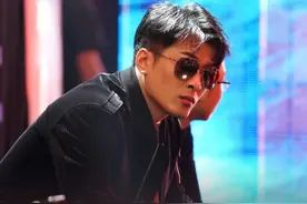 怼刘畊宏踩董宇辉，被嫌弃的辛巴的一生图片