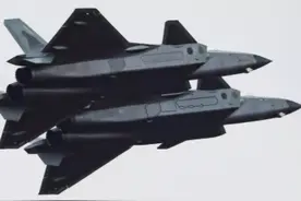 歼10CE一战封神后，美媒终于坦言：歼20可击败F35和F22图片