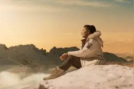 《昆仑神宫》“重色轻友”胡八一图片