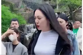 唐艺真实颜值惨不忍睹，分明是大妈一枚，太雷人了图片