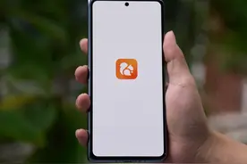 HarmonyOS 第一个爆款应用来了！UC浏览器凭什么登顶下载榜图片