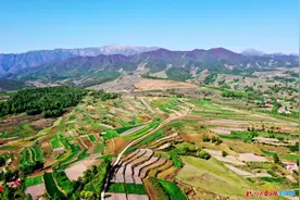 临夏州摄协开展“花儿故乡 生态康乐”摄影采风活动图片