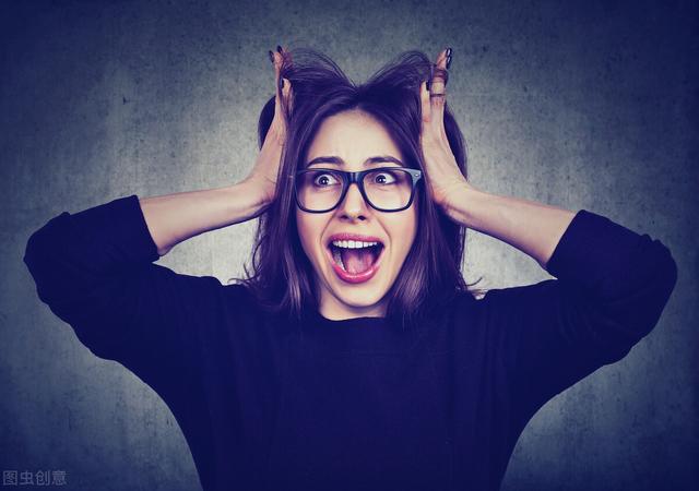 承受太多崩溃的说说太痛苦了,内心崩溃的伤感说说 - 冷求网