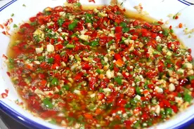 50年祖传的辣椒酱做法和配方分享给你，无任何添加剂，放一年不坏图片