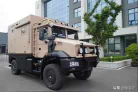 一汽解放底盘，全时四驱，进口内饰，诺马迪森流浪者越野房车图片