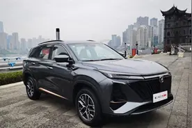 “揭秘：15万价位神车，8AT变速器亮相市场！”图片