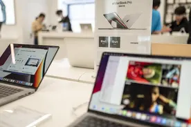 苹果新款MacBook曝严重缺货，最快到货需50天，供应商广达正全力生产图片