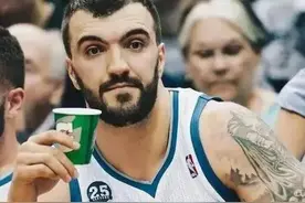 NBA中的经历或许是平庸的，但他的场外影响力确实传奇图片