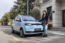 金彭推出的四轮电动车：凌宝BOX，外观好看，可上牌，续航320公里图片