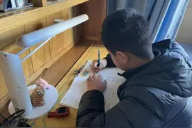 “狂飙”赶作业？开学就考试，孩子们已进入“备战”状态迎接新学期！图片