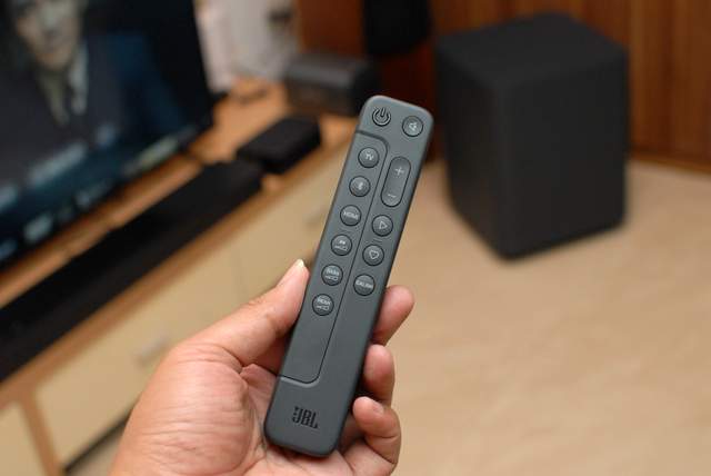 JBL Bar 1300X ：新一代天空音，强的不止氛围感，还有更多玩法