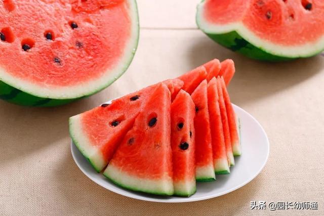 幼儿园小、中、大班夏季主题活动方案,五大领域都有!转给幼师