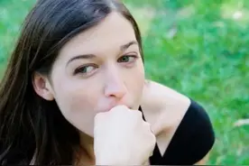 一厢情愿的喜欢，注定是擦肩的过客图片