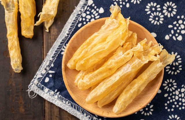 牛奶木瓜炖花胶 牛奶木瓜炖花胶的做法