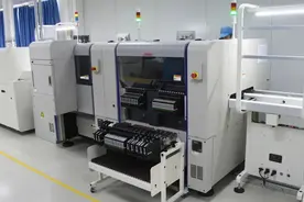 工打打直聘网｜工厂里的SMT、CNC是什么？图片