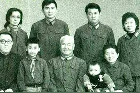 1984年，开国上将之子被判枪决，连他父亲都不敢救他，为何？图片
