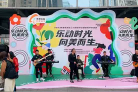 做一份特殊的礼物，送给最美的自己图片