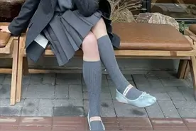 收起你的短靴，2023年“芭蕾鞋”又火了！舒适显气质，潮人都爱了图片