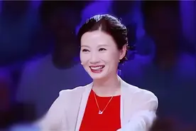 中南大学“最美”女神教师，颜值与才华齐飞，年近五十依旧美丽图片