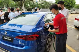 试驾2022款宝来1.2T，底盘依然“德味”十足，省油是认真的吗？图片