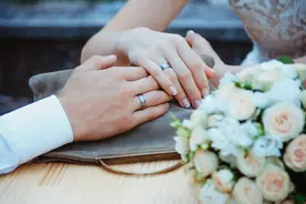 订婚仪式证婚词图片