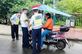 交警整天和电动车较劲，真的有必要吗？图片