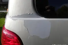 别再说汽车不怕晒了，这4个毛病都是被晒出来的图片