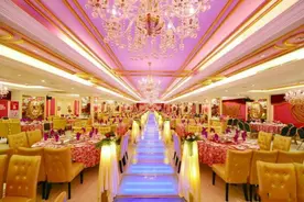 参加工作酒宴时，这“4个毛病”不能犯，免得招人厌烦，丢了脸面图片