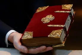 盘点世界上最昂贵的12本书堪称天价古籍，果然是书中自有黄金屋图片