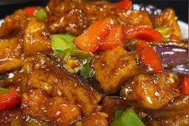 茄子不要做老一套了，自从学会这种做法，鲜香入味，简单又下饭图片