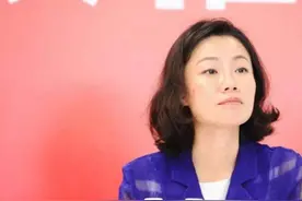 中国“最贵”女秘书朱旭：年薪849万，年终奖1000万，47岁仍未婚图片