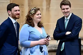 英国前首相女儿：34岁却有180斤重，穿裙子和凯特撞衫却依旧自信图片