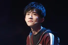 王俊凯中考成绩被扒，黑粉控其“暗箱操作”，反被小凯班主任怒斥图片