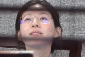 赵露思私下聚餐照曝光：素颜皮肤白里透红，与同事相处态度引热议图片