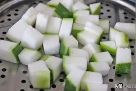 冬瓜不要炖着吃了，放锅里蒸一蒸，这样做太香了，赛过大鱼大肉图片