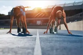 改不掉这两个坏习惯，我劝你还是不要跑步了图片