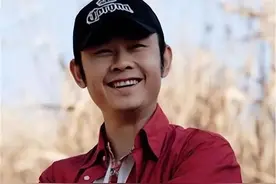 评论区嘲讽声超700万条，那英委屈求助：怎么屏蔽他们骂我？图片