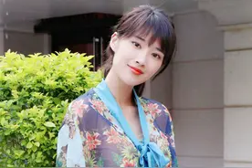 当红女星奚望：爱继父也爱生父，离婚最对不起年幼的女儿图片