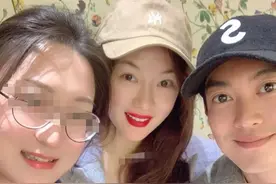 杜江夫妇逛街被偶遇！霍思燕脸只巴掌大，亲密挨老公力破不和传言图片