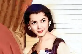 最美秋香陈思思：遭丈夫劈腿，为爱两度自杀，离婚后改嫁前夫叔叔图片