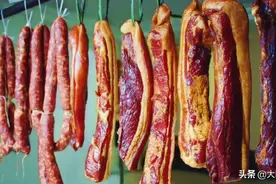 保存腊肉时，挂起来还是冷冻？都不对，学会一招，越放越香不变质图片