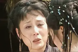 再看《康熙王朝》：才发现为何容妃刷27年马桶，康熙始终不闻不问图片